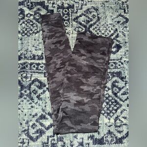 SPANX seamless camo full length legging